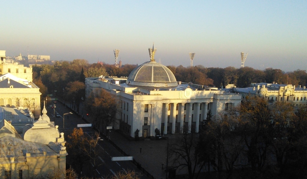 Парламент принял закон "О народовластии через всеукраинский референдум". Юридическая компания "Гранд Иншур"