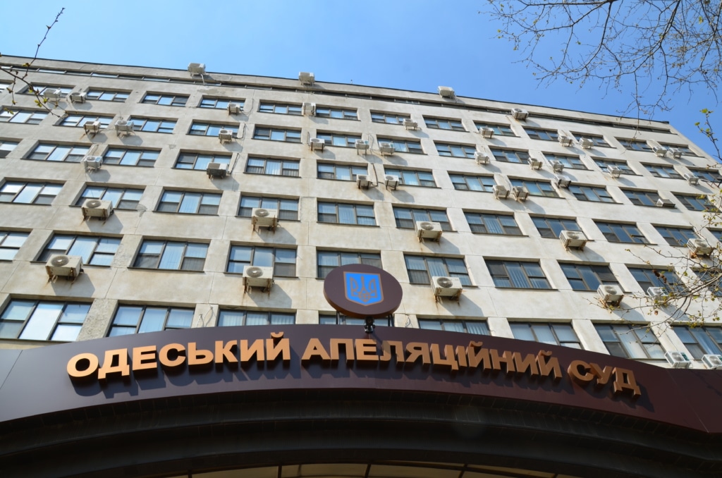 Супровід адвоката необхідний директору підприємства щодня, у процесі роботи.