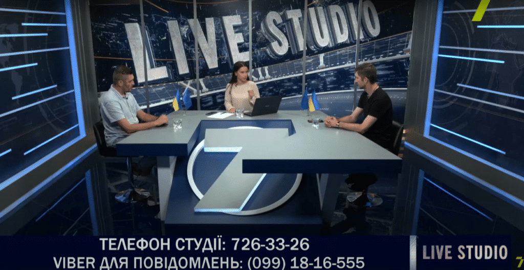 Обязанность пешеходов  носить в тёмное время световозвращающие элементы - это юридическая защита для водителей.