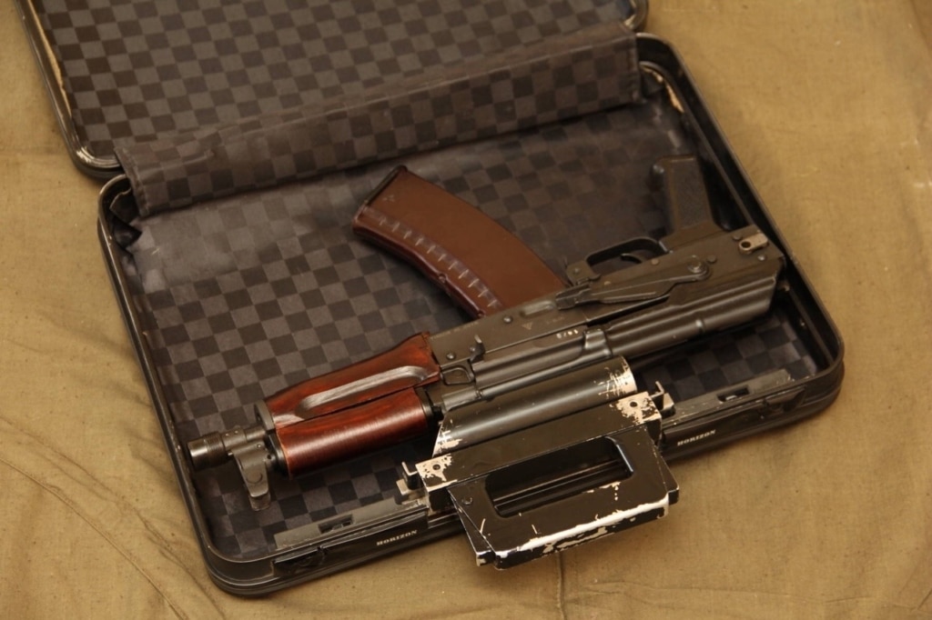 Дозвіл на зброю в Україні. Приватні охоронні компанії не можуть озброювати своїх співробітників вогнепальною зброєю.