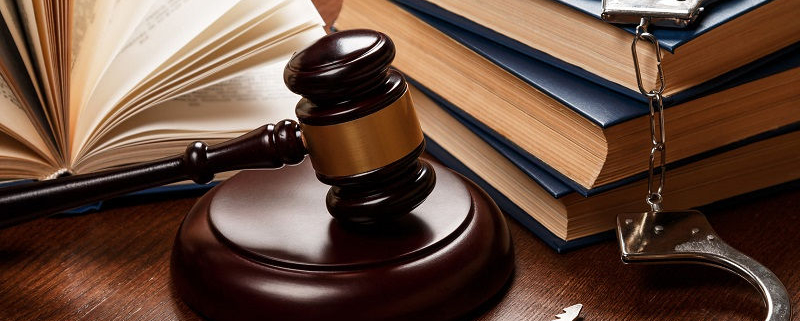 Адвокат по уголовным делам