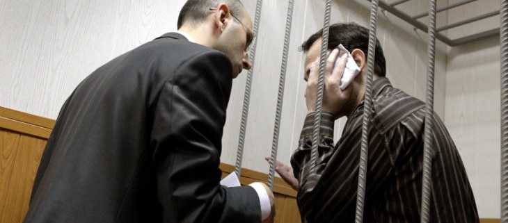 Адвокат - интересы подозреваемого